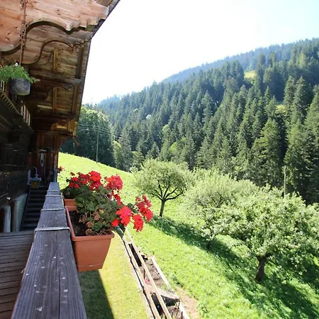 Les Favrod Apartment